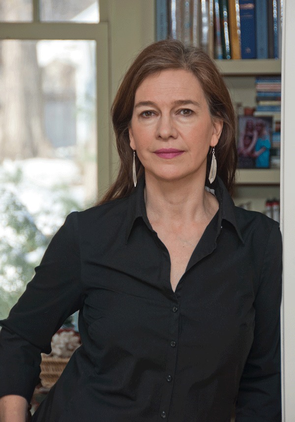 Photo of author Louise Erdrich